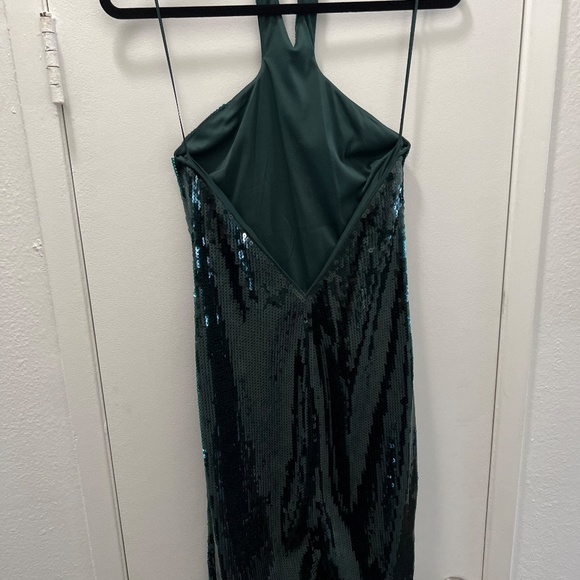 Express. MEDIUM. Green. Sequin dress. worn once - Picture 4 of 5